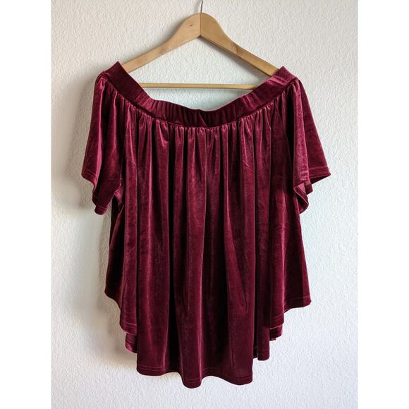 NWT WORLD MARKET Burgundy Velvet Off-Shoulder Top Size S/M - Picture 2 of 9